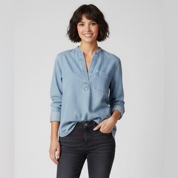 rag & bone Tops - Rag & Bone Light Blue Distressed Long-Sleeved Classic Collar Shirt, Size XS
